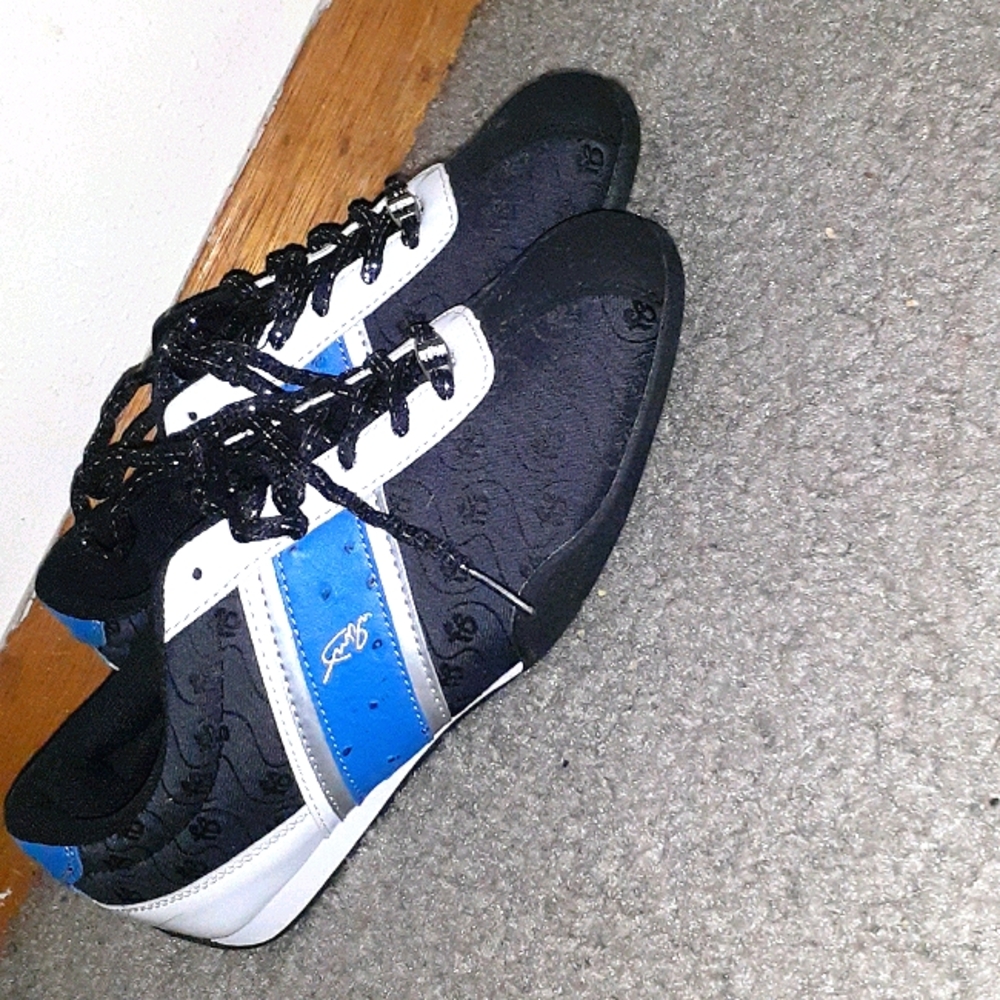 Fubu womans shoes